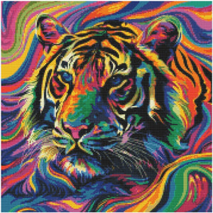 Diamond painting af en farverig og abstrakt tiger. Fås i flere størrelser. Vist med perler.