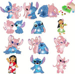 Diamond painting klistermærker med Lilo og Stitch. 12 forskellige motiver med de kendte figurer.