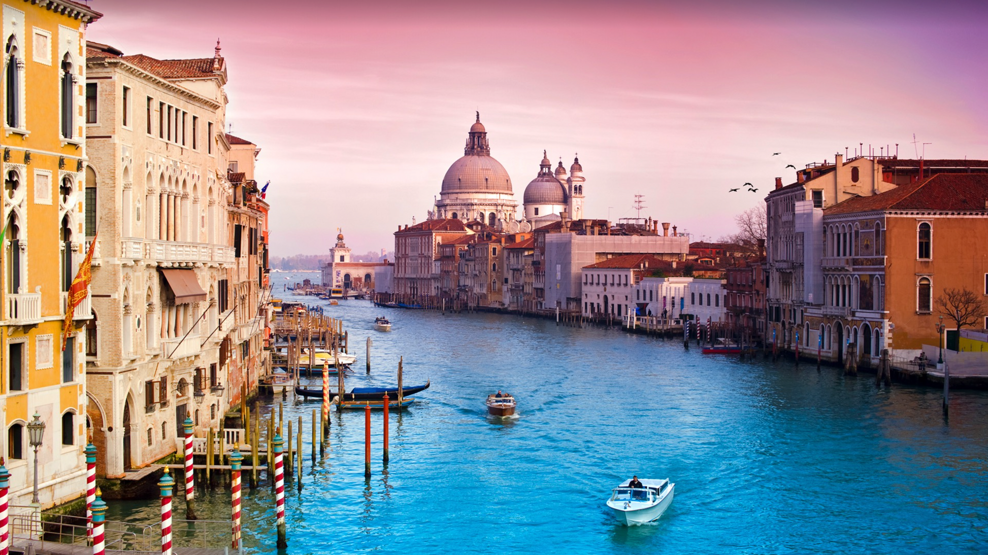 Diamond painting af kanalerne i Venedig ved solopgang. 