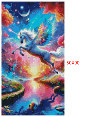 Diamond painting af en hvid enhjørning med farverige vinger, der springer over en flod. AB-sten og Fairy Dust perler. Mål: 50X90 cm.