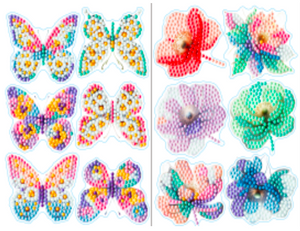 Diamond painting klistermærker med sommerfugle og blomster - 6 af hver i forskellige design.