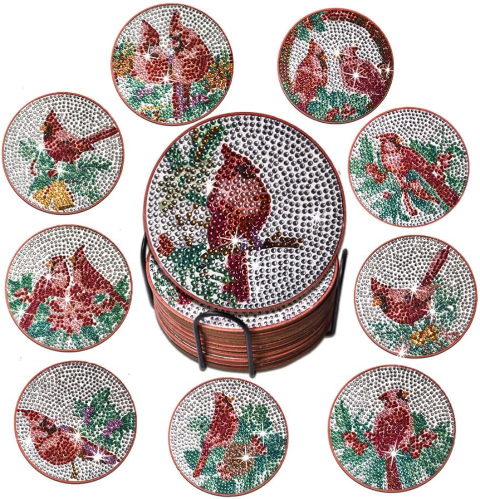 Diamond painting drikkebrikker med røde kardinalfugle. Velegnet til jul.
